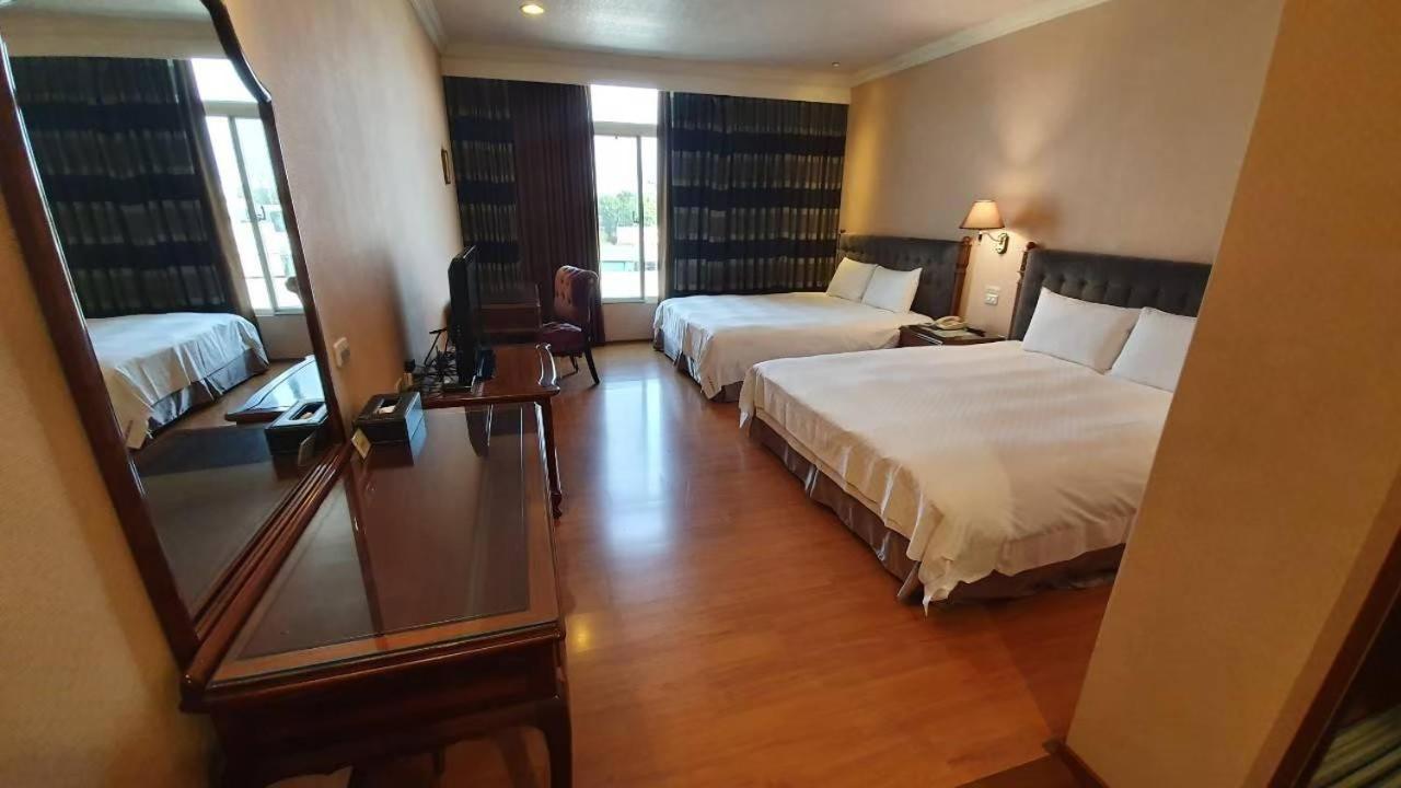 Chia Shih Pao Hotel Taibao Esterno foto