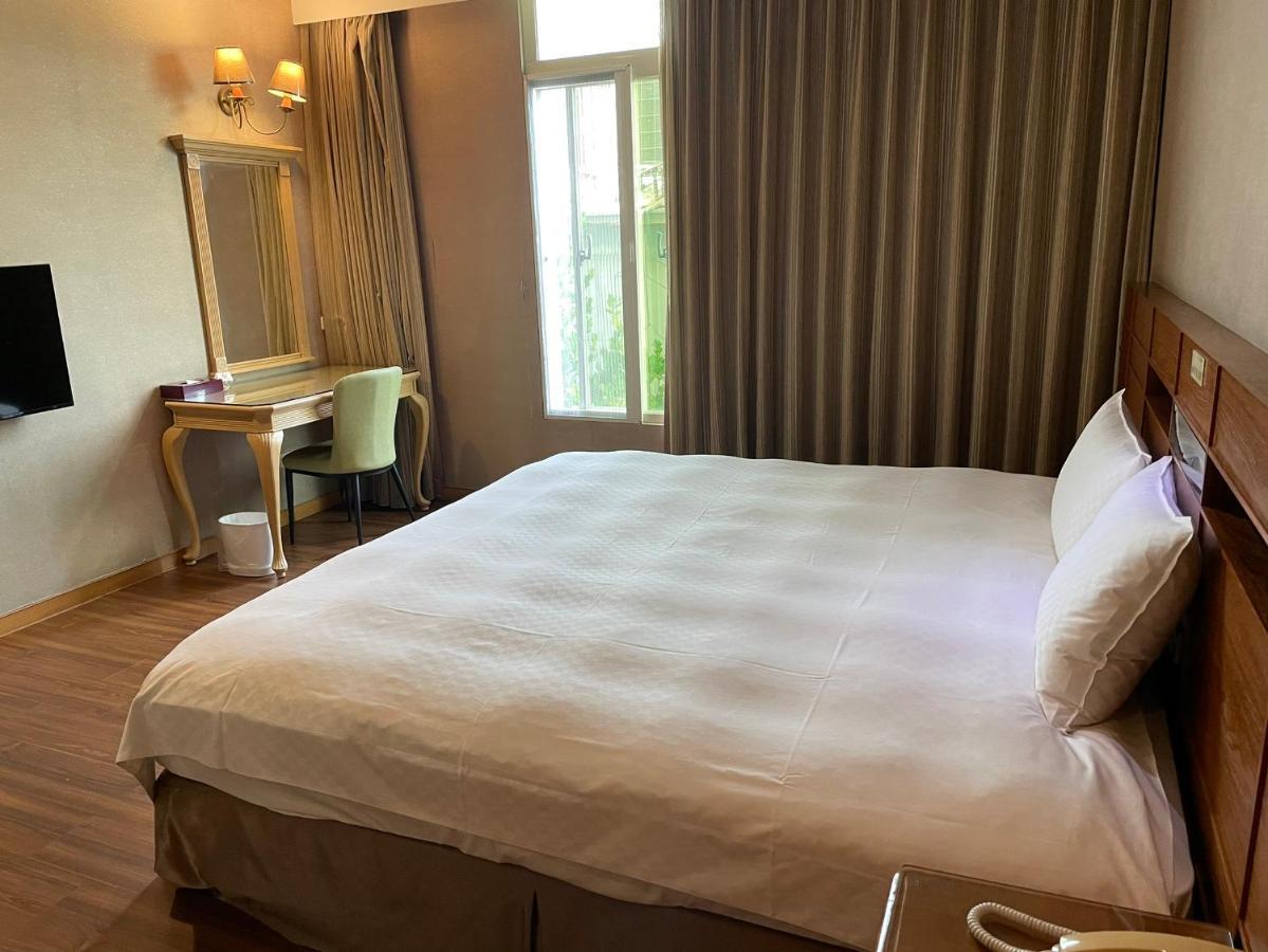 Chia Shih Pao Hotel Taibao Esterno foto