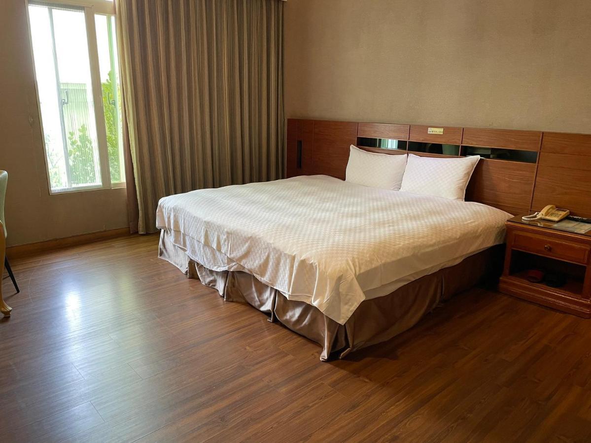 Chia Shih Pao Hotel Taibao Esterno foto