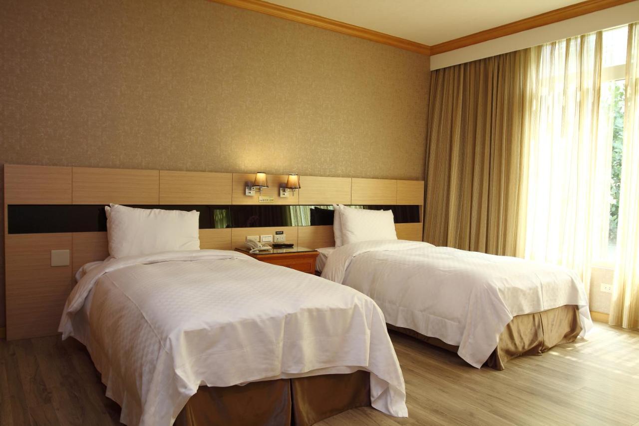 Chia Shih Pao Hotel Taibao Esterno foto